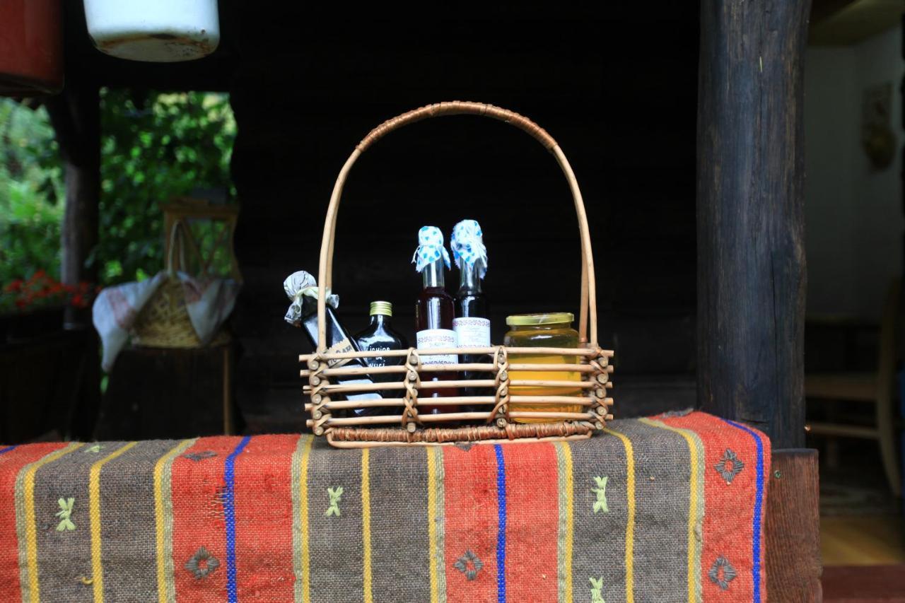 ホテル Iedera Casa De Familii 1 Pianu de Sus エクステリア 写真