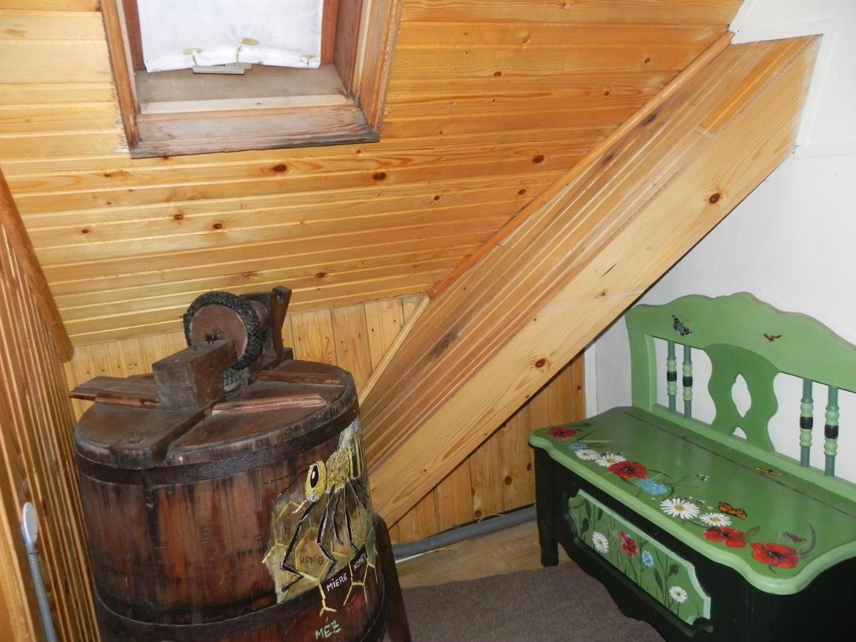 ホテル Iedera Casa De Familii 1 Pianu de Sus エクステリア 写真